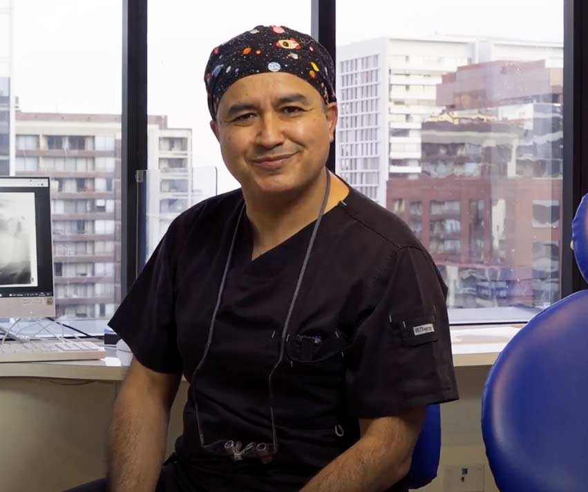 Rodrigo Hidrobo
Dentista. Periodoncista 